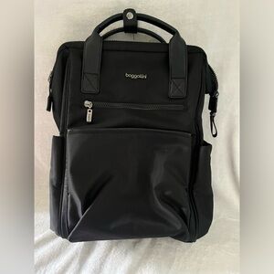 NWOT BAGGALINI DAYPACK BACKPACK